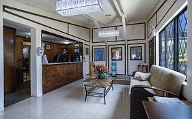 Spinnaker Inn Of Naples